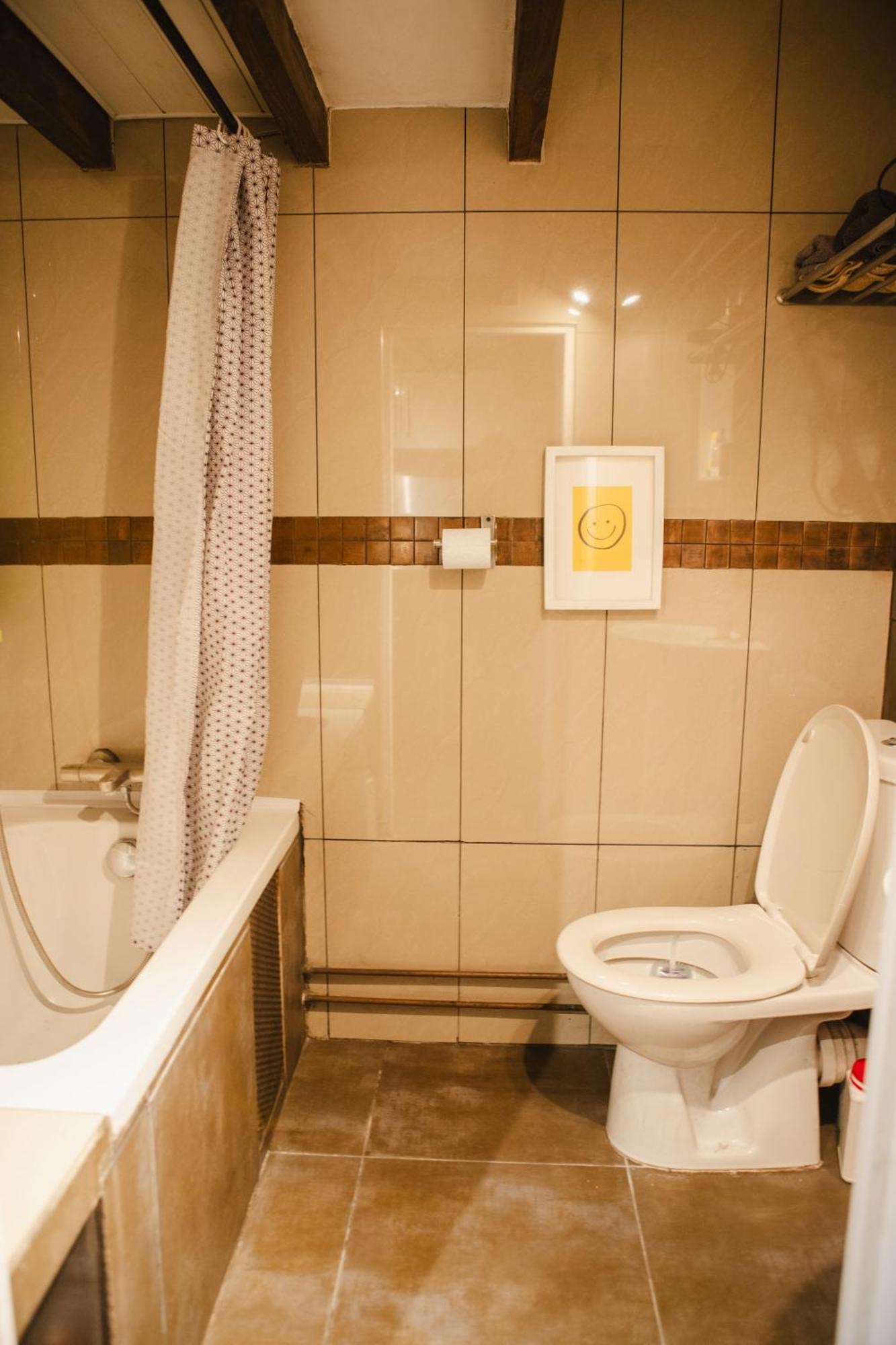 Quartier Belleville 20m2 Avec Mezzanine Parigi