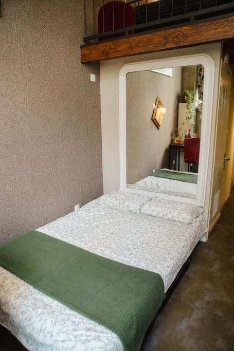 Quartier Belleville 20m2 Avec Mezzanine * Parigi